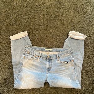 Levi light wash boyfriend jeans
